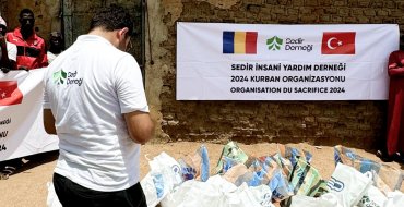 Afrika Çad Ülkesinde 1050 Adet Vacip Kurban Kesip İhtiyaç Sahiplerine Ulaştırdık